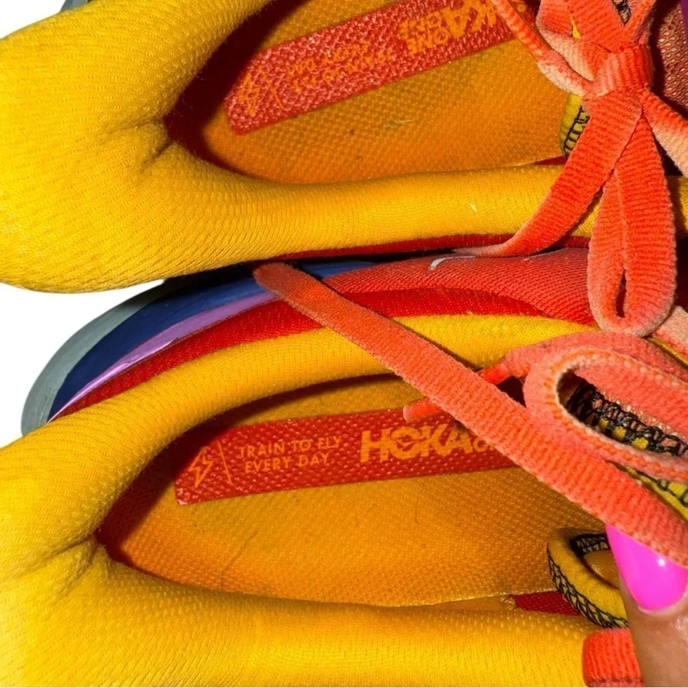 ▶️ Hoka ◀️ Mach 4 Multi Color Red/ Orange Gold Blue Colorway - Picture 13 of 14